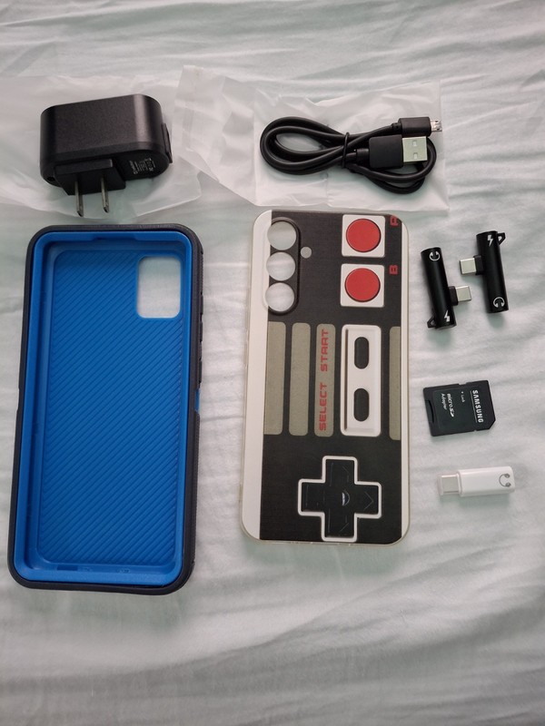 lote cover galaxy a54 5g y cover a51,adapter mp3 ,cargador micro y adapter sd