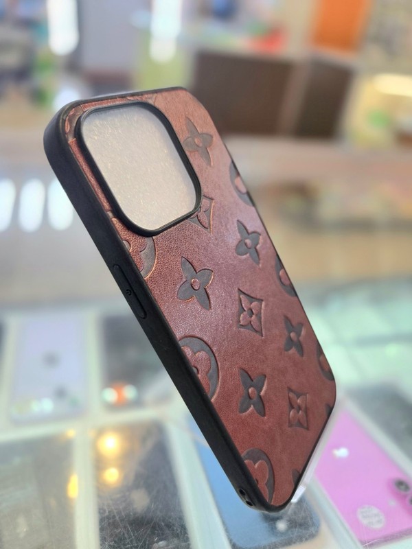 Luxury Leather Stylish Slim Case For iPhone 14 Pro (Burgundy) gallery