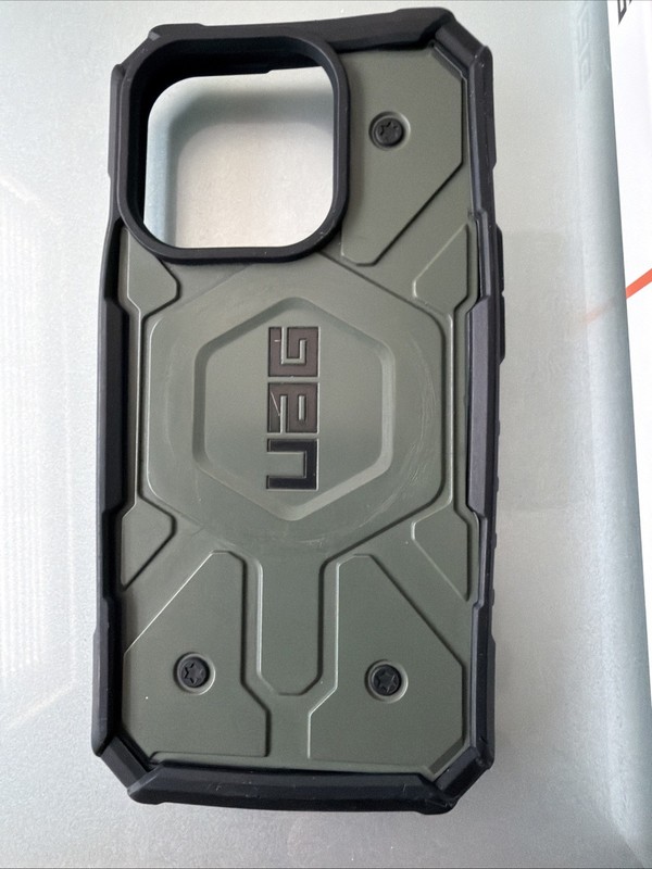 Urban Armor Gear UAG Pathfinder MagSafe Case for iPhone 15 Pro – Olive Drab