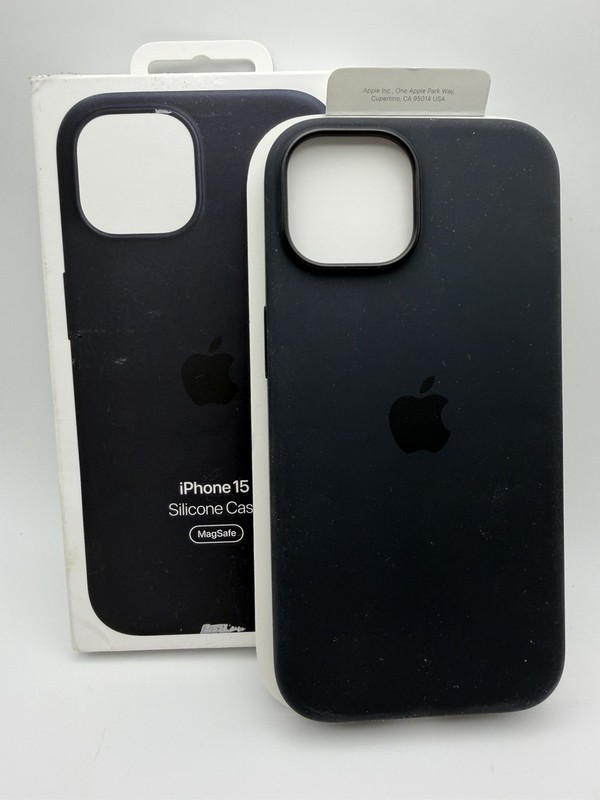 Genuine Apple Silicone Soft Case with MagSafe for Apple iPhone 15 6.1" BLACK
