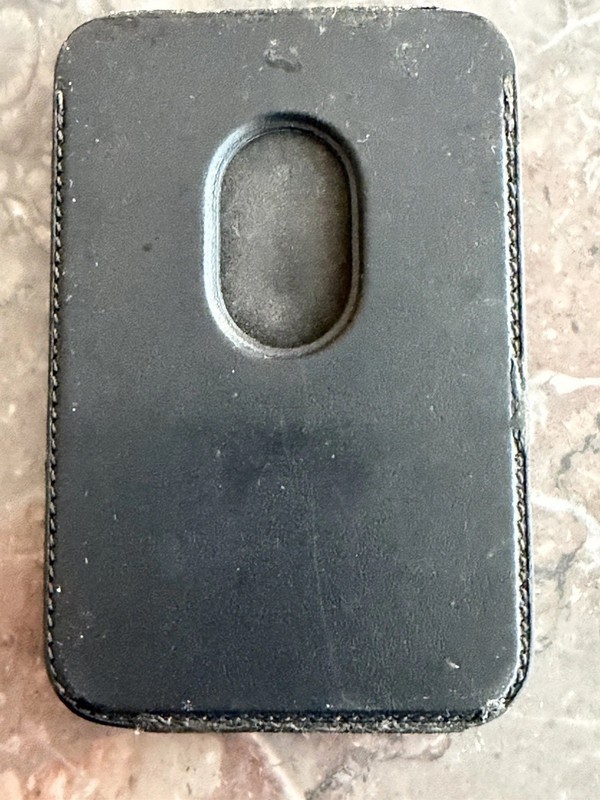 Apple iPhone Leather MagSafe Wallet with Find My - Black - Used - Rare gallery