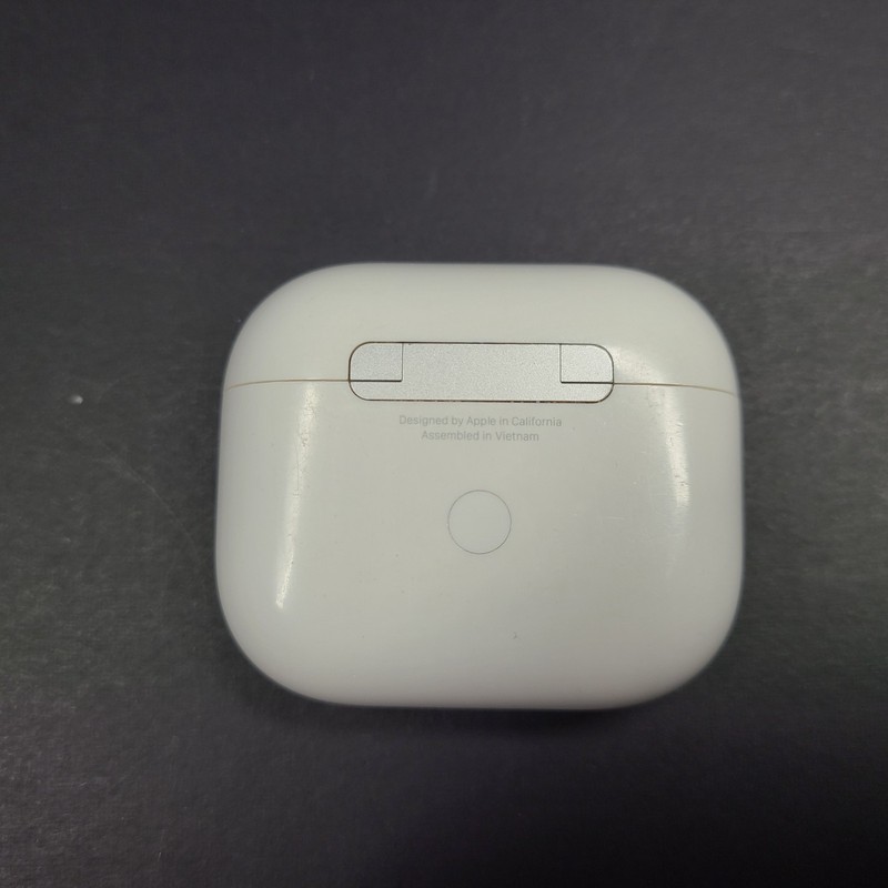 Apple AirPods 3rd Gen. with Magsafe Charging Case A2566 A2564 A2565 OEM Apple PE gallery