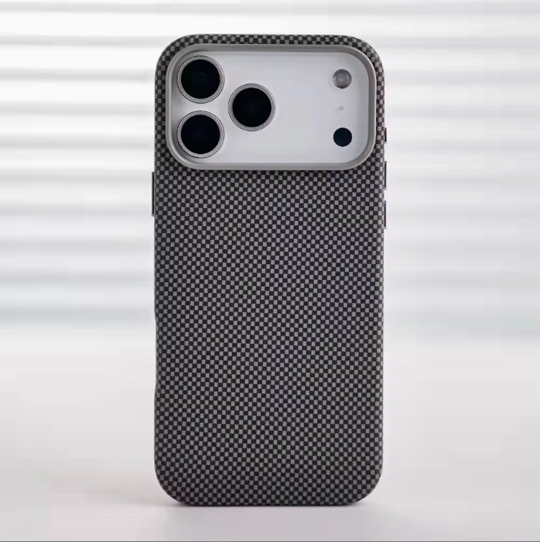 Luxury Carbon Fiber Magnetic Phone Case for iPhone 17 Pro Max Gray/Black**Screen