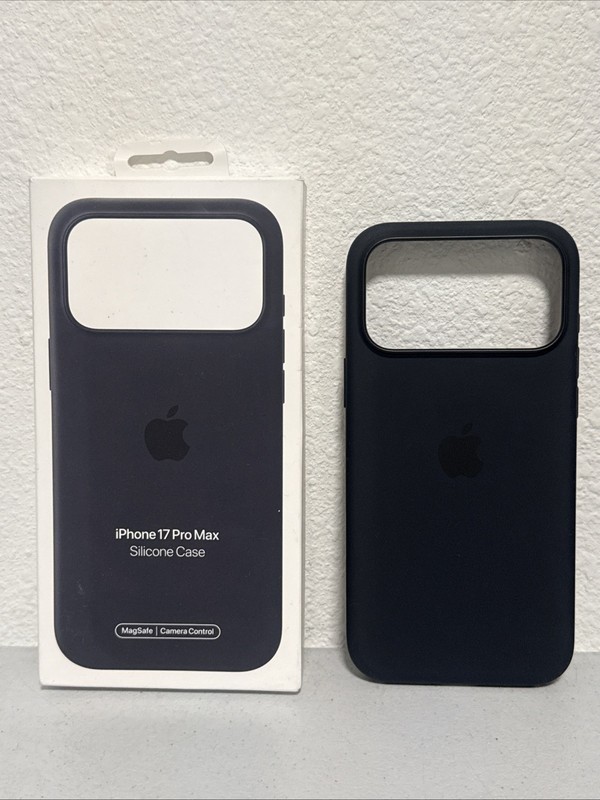 Apple Silicone Case with Magsafe for iPhone 17 Pro Max 6.9″ Black Original