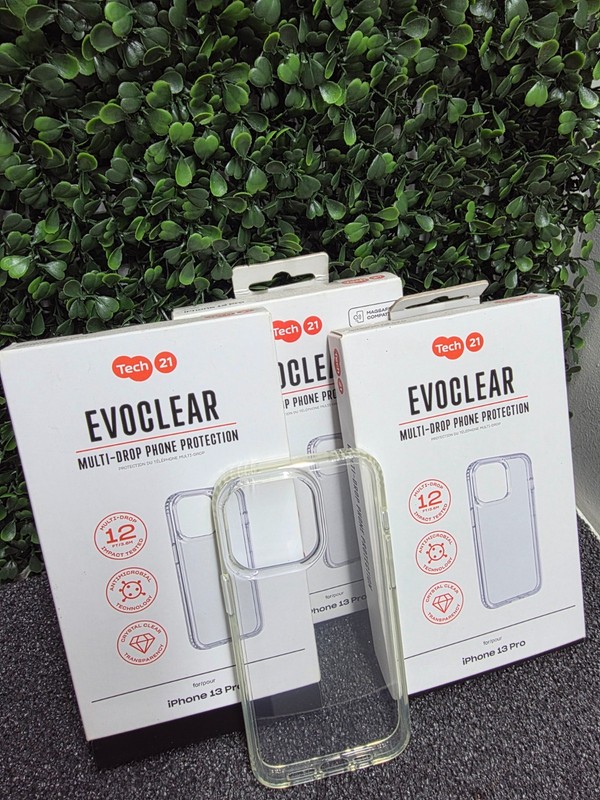 Tech21 EvoClear Case for iPhone 13 Pro (6.1″) – Clear – Brand New