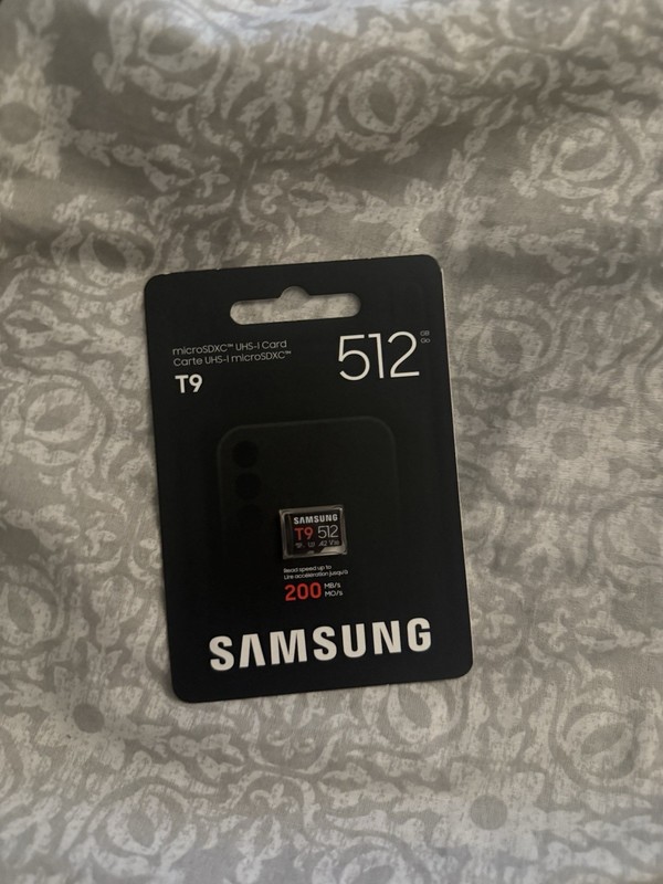 Samsung T9 512GB MicroSDXC 1 Class 10 UHS-I U3 A2 V30 Memory Card - NEW