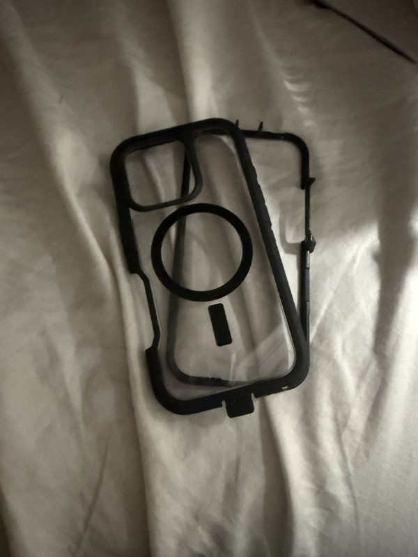 Apple I Phone 16 Pro Clear And Black Case