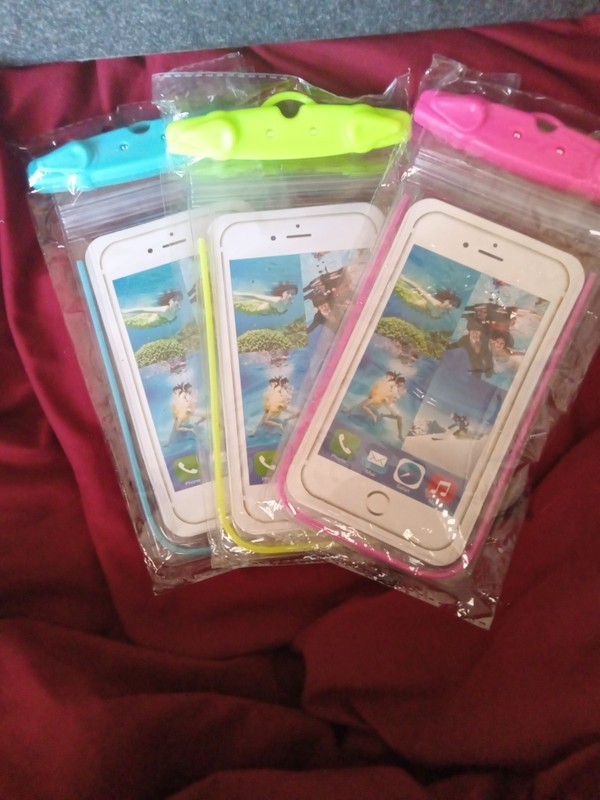 Waterproof Cell Phone Bag. Set Of 3. New, Sealed Packaging