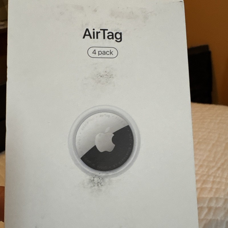 Apple AirTag Bluetooth Tracker-4 pk-NIB Silver (MX532AM/A) gallery