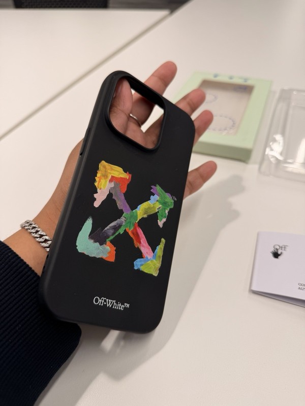 iPhone 14 Pro Off-White Case *Brand New* gallery