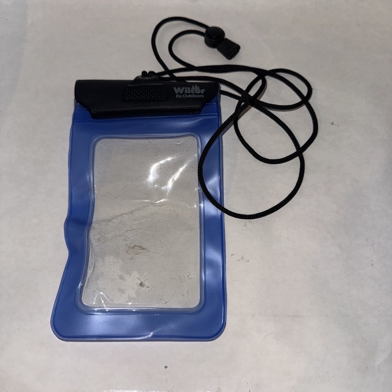 Wilcor Be Outdoors universal waterproof phone pouch with a lanyard