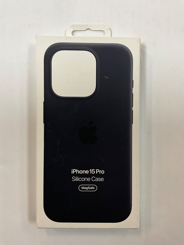 Apple oem Silicone Case with MagSafe for iPhone 15 Pro – Black