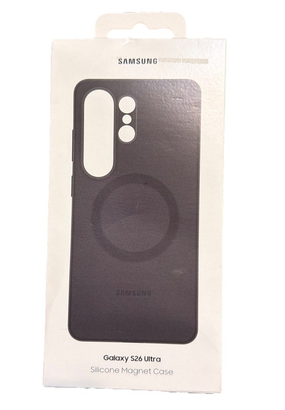 Genuine Samsung Galaxy S26 Ultra Silicone Magnet Case Black – Open Box