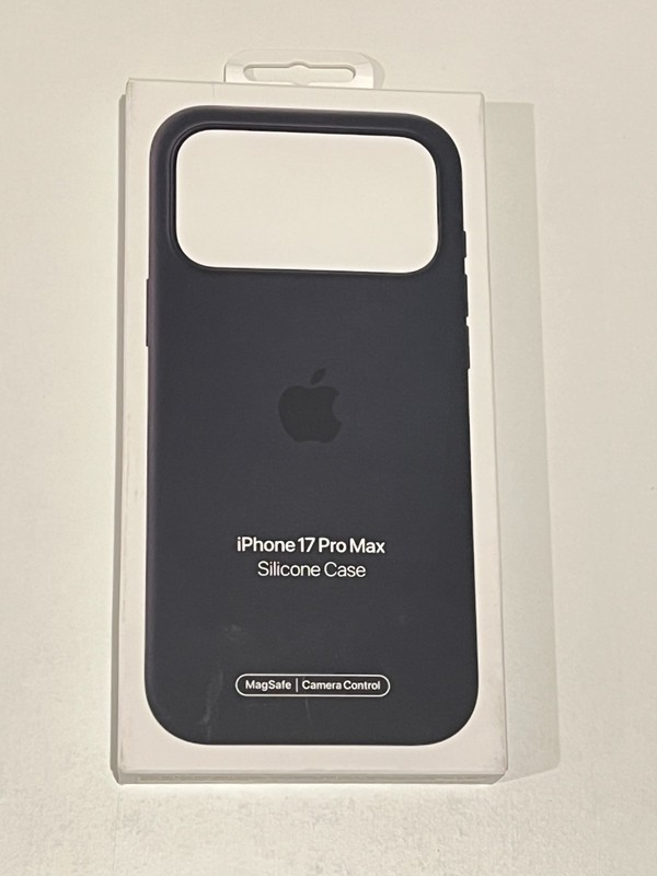 GENUINE Apple Silicone Case w/ Magsafe for iPhone 17 Pro Max MGFR4ZM/A – Black