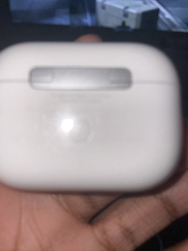 Apple MagSafe Charging Case for AirPods (3rd generation) – A2566