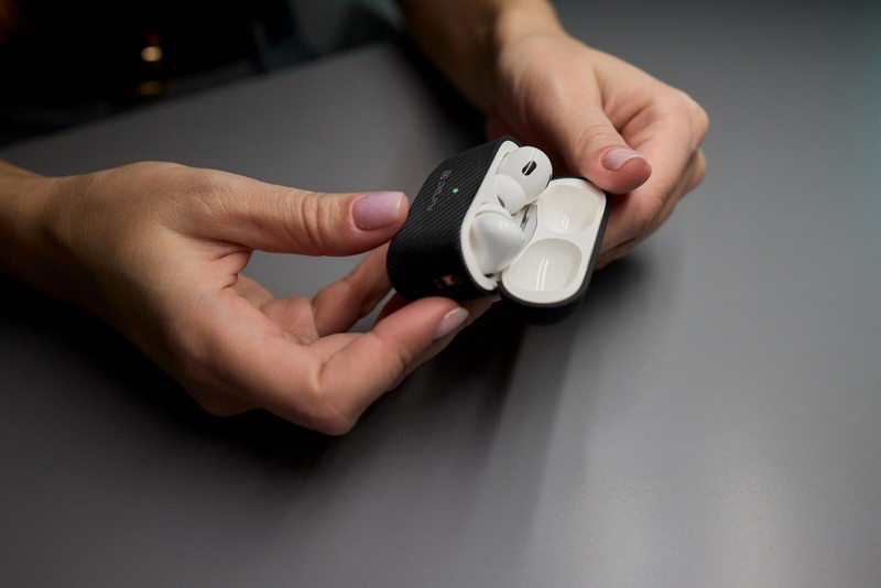 Delfy AirPods Pro 2 Case Made From Real Aramid Carbon Fiber Ultra Slim gallery