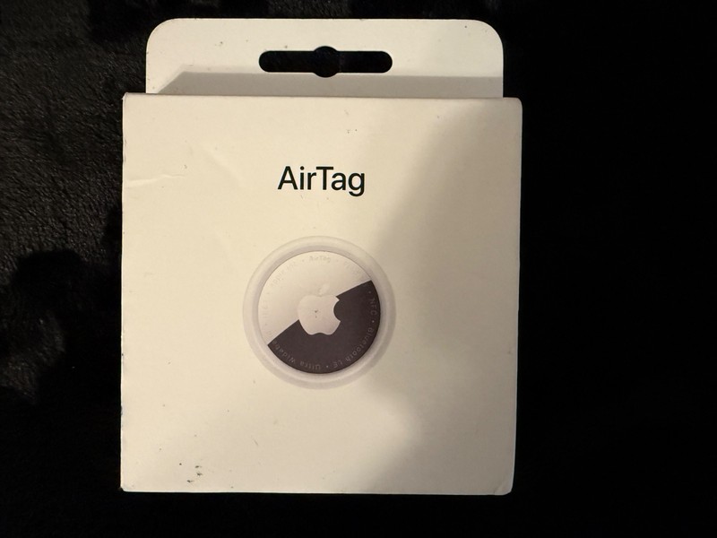 NEW Apple – AirTag (1st Generation) – 2021 – Silver