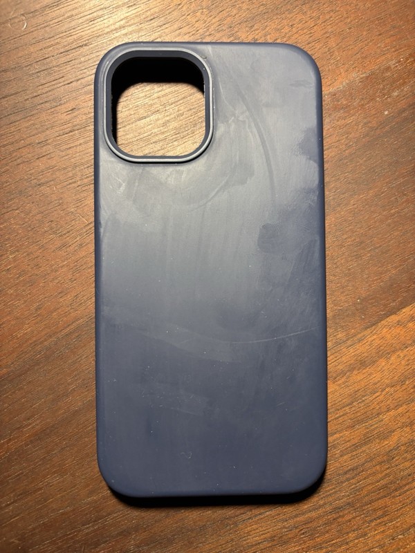 USED Miracase iPhone 12/12 pro Navy Blue. Microfiber interior. Shockproof.