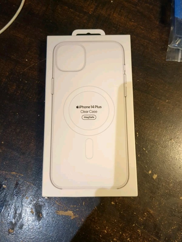 Apple Clear Case for MagSafe ​​​​​​​for iPhone 14 Plus – Clear