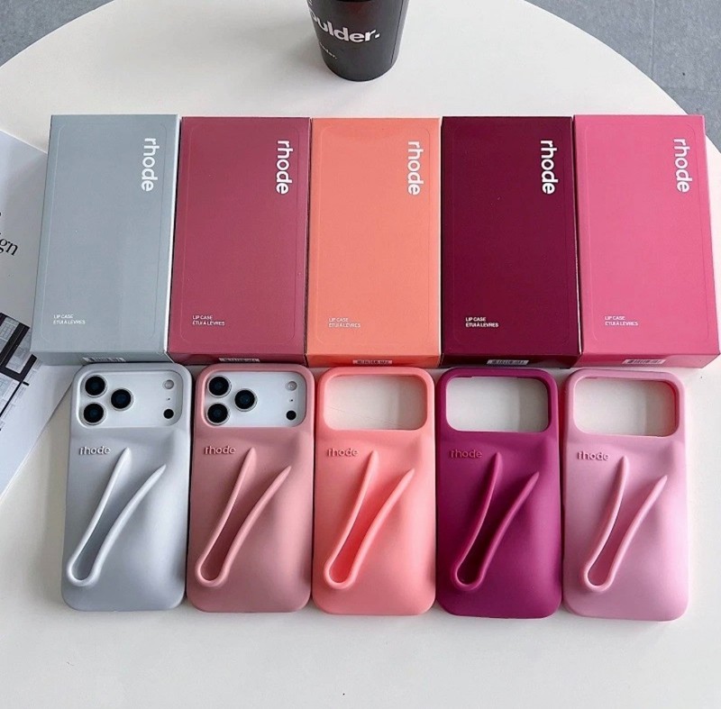 Rhode Peptide Lip-Tint Silicon Case WITH Lip Gloss iPhone 17 Pro Max Maroon