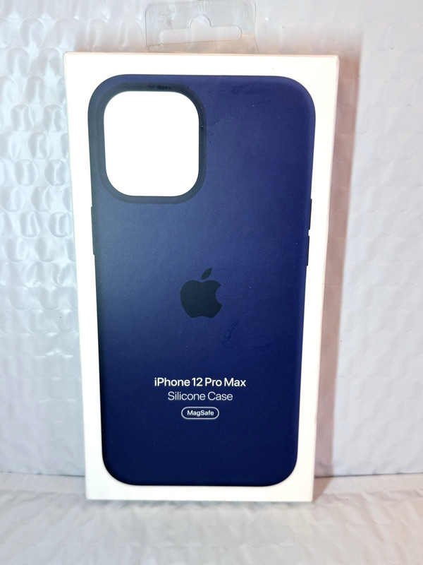 Genuine Apple - iPhone 12 Pro Max Silicone Case with MagSafe - Deep Navy