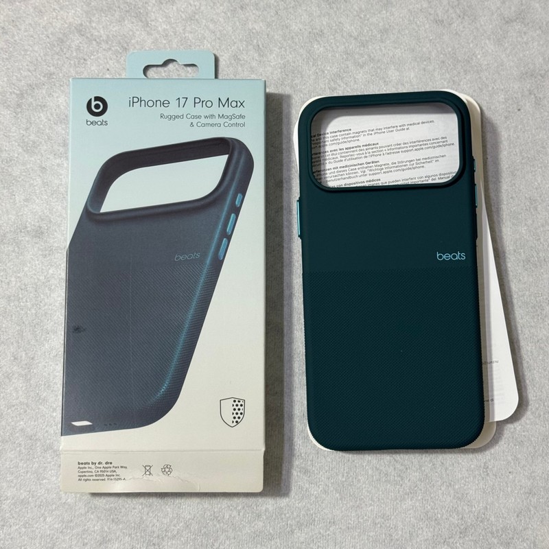Beats Rugged Case Cover With MagSafe For iPhone 17 17 Pro Max / 17 Pro