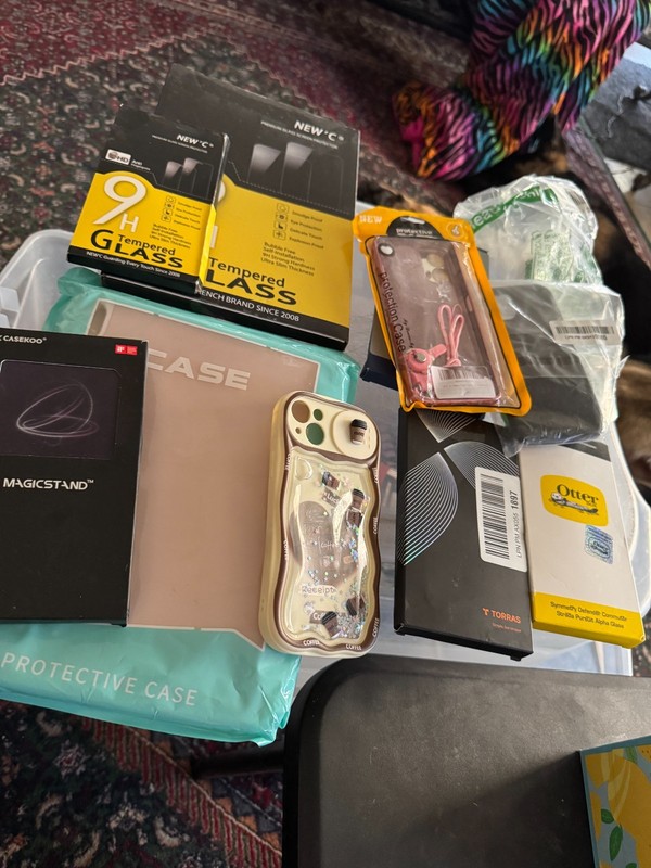 NEW LOT OF RANDOM VARIOUS CELL PHONE ACCESSORIES – CASES, COVERS, ETC – SEE PICS