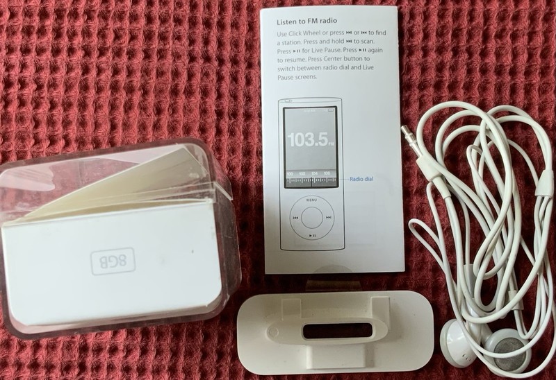 ipod nano 5th generation 8gb Clear Box ,manual,headphones +(no iPod Include). gallery
