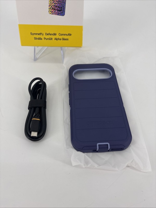 OtterBox Google Pixel 9 & Pixel 9 Pro - Defender Series Case - Charger Included gallery