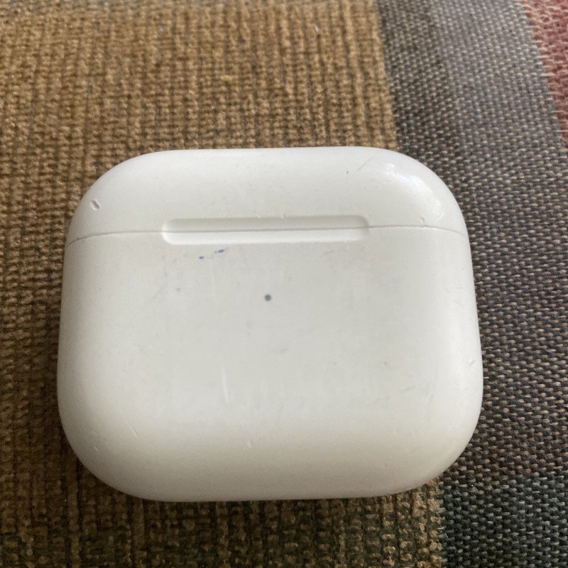 Apple 3rd generation Charging Case for AirPods – A2897 – Case Only ABFL VN