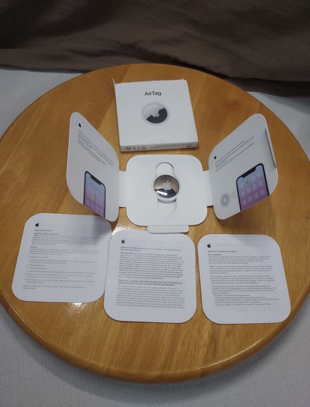 Apple AirTag Bluetooth Tracker – Silver (MX532AM/A) Genuine Authentic