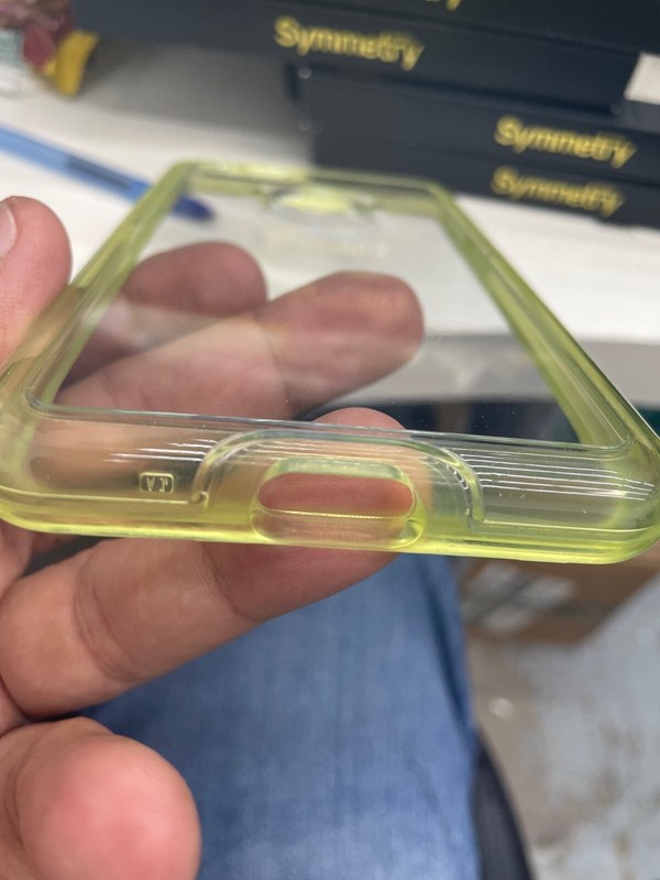Otterbox SYMMETRY Series CLEAR Case for Google PIXEL 3 XL - Pale Yellow Border gallery