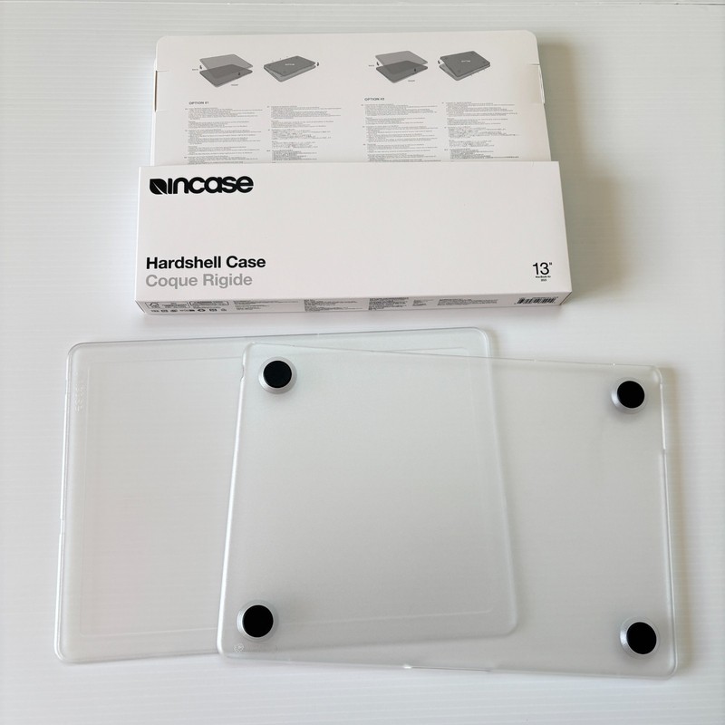 New Incase Edge Hardshell Case for 13” MacBook Air 2025 – clear matt finish gallery