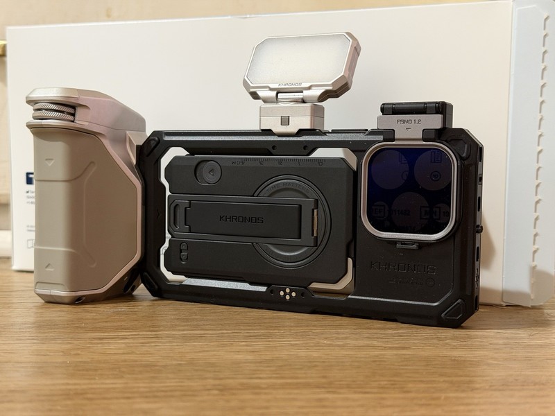 Tilta Khronos Case + NDF + Kit for iPhone 16 Pro Max Black + Silver Grip & LED