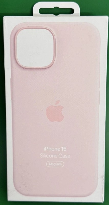 Apple Silicone Case with MagSafe for iPhone 15 - Light Pink MT0U3ZM/A gallery