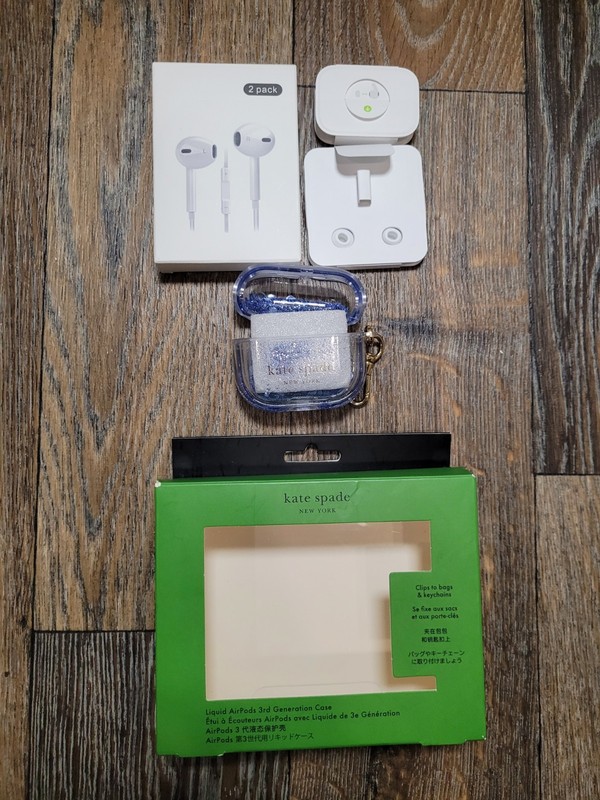 KATE SPADE Airpods 3rd Generation CASE Patio Tile Liquid Glitter Blue Multi