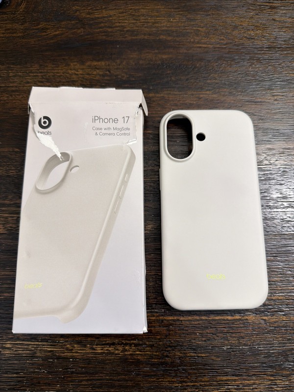 Beats Case w/MagSafe and Camera Control For Apple iPhone 17 Lime Stone PREOWNED!