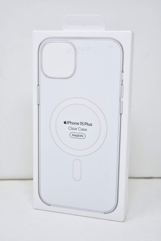 Apple Silicone, Clear or FineWoven MagSafe Case for Apple iPhone 15 Plus – NEW !