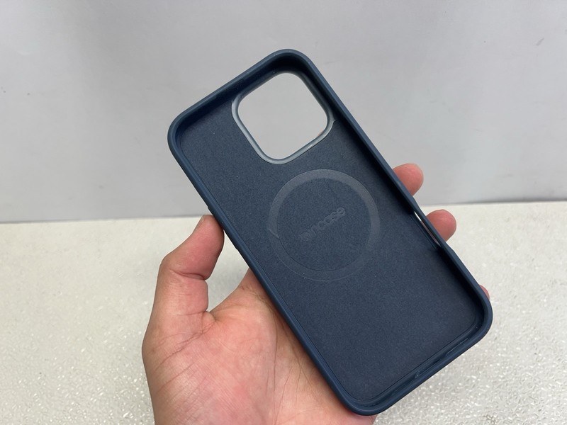 Incase - Facet Case with MagSafe for Apple iPhone 16 Pro Max - Slate Blue Nylon- gallery