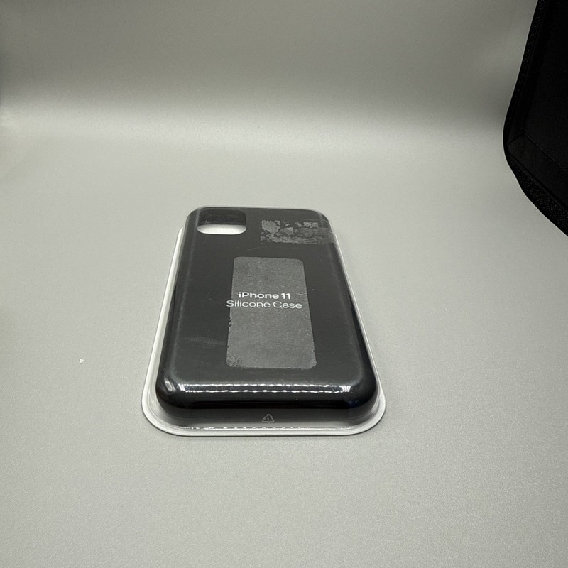 Genuine Original Apple iPhone 11 Silicone Case Cover BLACK - New gallery