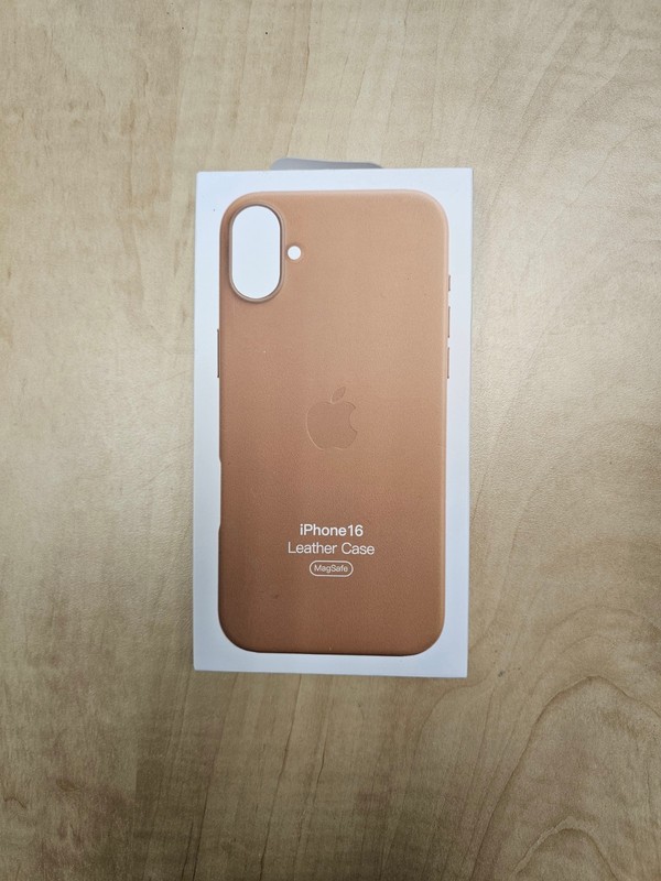 iPhone 16 Golden Brown Leather Phone Case