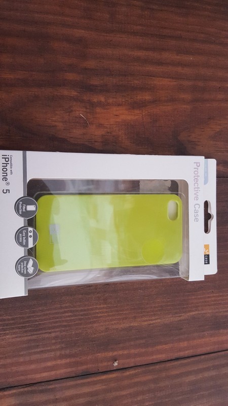Case Logic Cell Phone Protective Case for iPhone 5 / 5s new in package