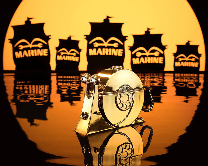 One Piece Golden Transponder Snail 3D AirPods Pro Case – Collectible Edition NEW