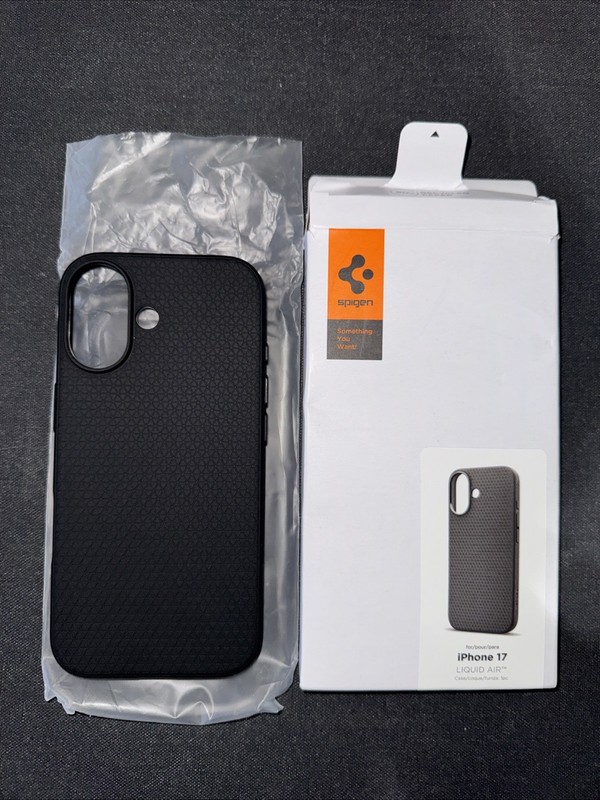 Spigen iPhone 17 Liquid Air Case Matte Black
