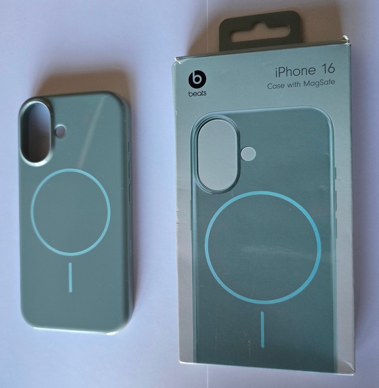 Unused OEM Riptide Blue Beats iPhone 16 MagSafe Case MCFE4LL/A in Retail Pkg gallery