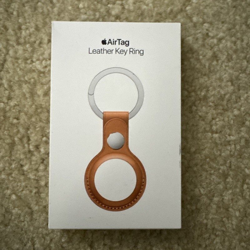 Apple AirTag Leather Key Ring – Golden Brown