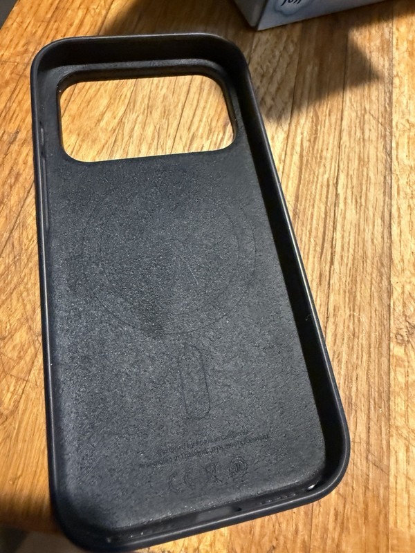 Apple Silicone Case for iPhone 17 Pro 6.3" with MagSafe – Black OEM gallery