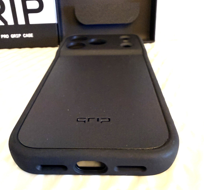 dbrand - Grip Case with MagSafe for Apple iPhone 17 Pro - Black BRAND NEW !! gallery