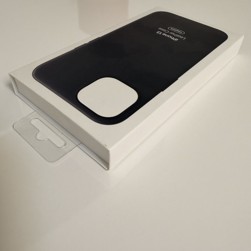 New Apple iPhone 13 Leather MagSafe Case Midnight MM183ZM/A gallery