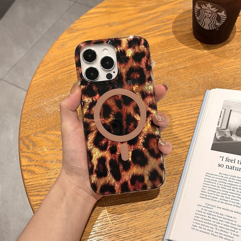 Magnetic for iPhone 17 Ari 16 15 14 13 12 Pro Max Leopard Print Phone Case Cover
